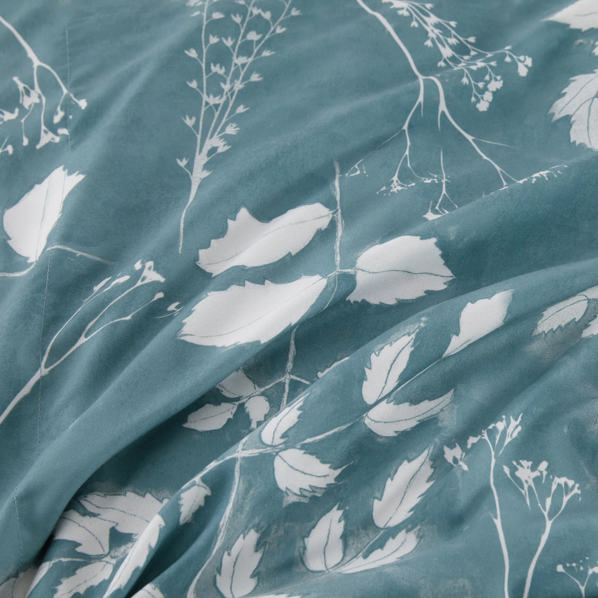 Bed Comforter, Elegant Floral Sets for Everyday Bedding and Comfortable Sleep, 4 Sizes and 15 Colors image 88