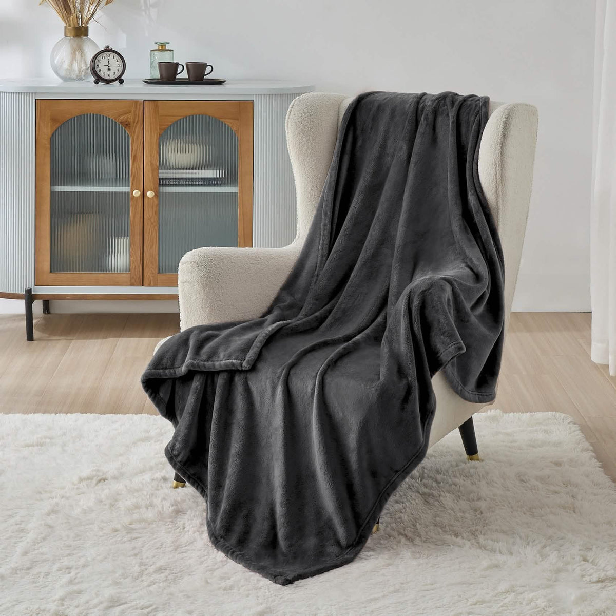 Cozy Throw Blanket, Flannel Fleece 300gsm, Lightweight Design for Living Rooms, Bedrooms and Everyday Lounging, 4 Sizes and 29 Colors image 88