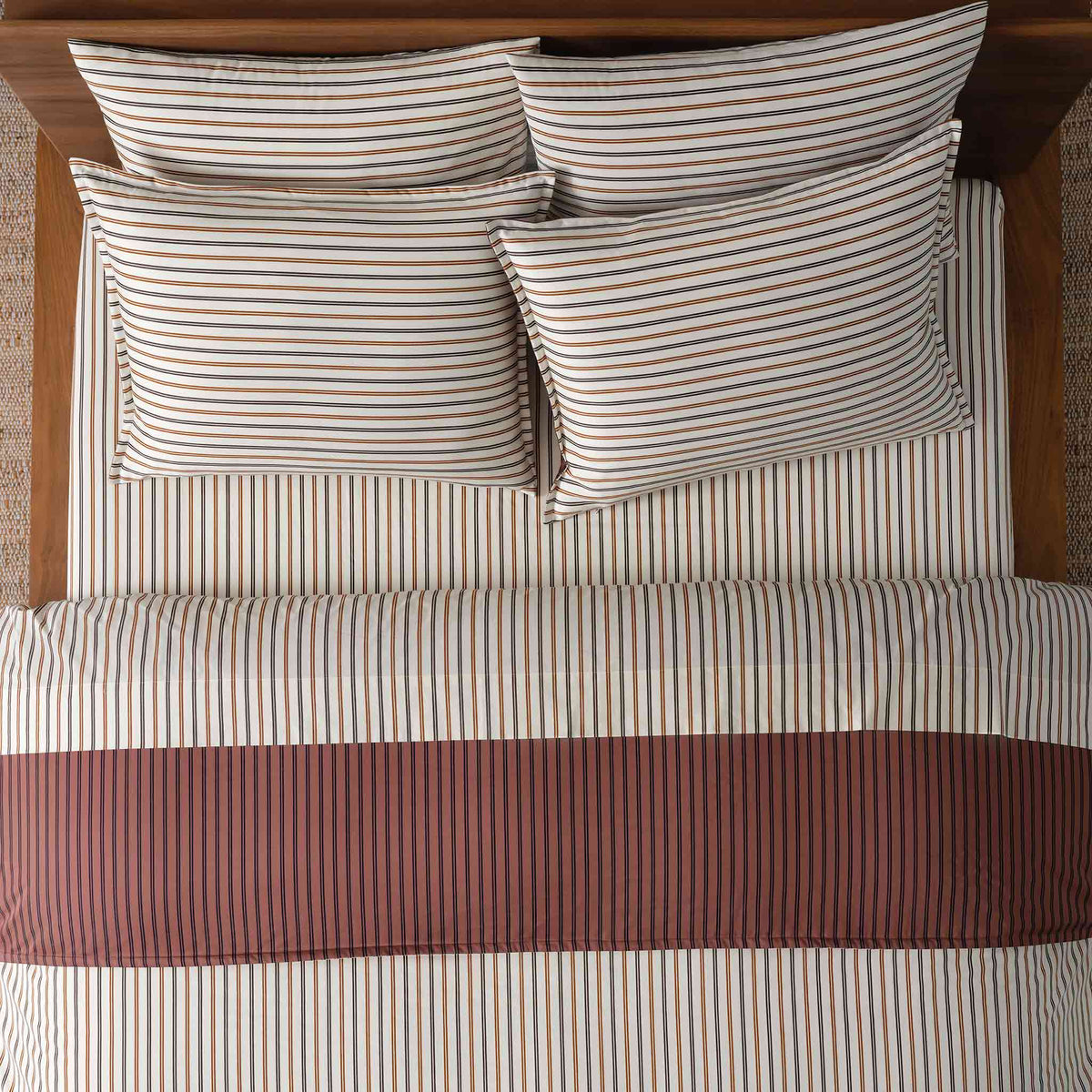 Duvet Cover, Luxe Sateen, Breathable Construction for Everyday Bedding, Guest Bedrooms and Comforter Protection, 3 Sizes and 24 Colors image 95