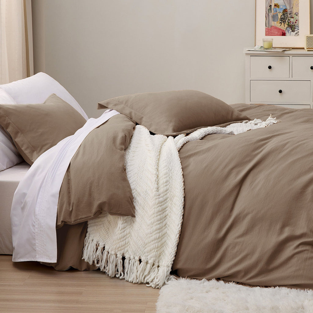 Duvet Cover Set, Ultra Soft Hypoallergenic Microfiber, Lightweight Design for Guest Rooms and Everyday Bedroom Styling image 96