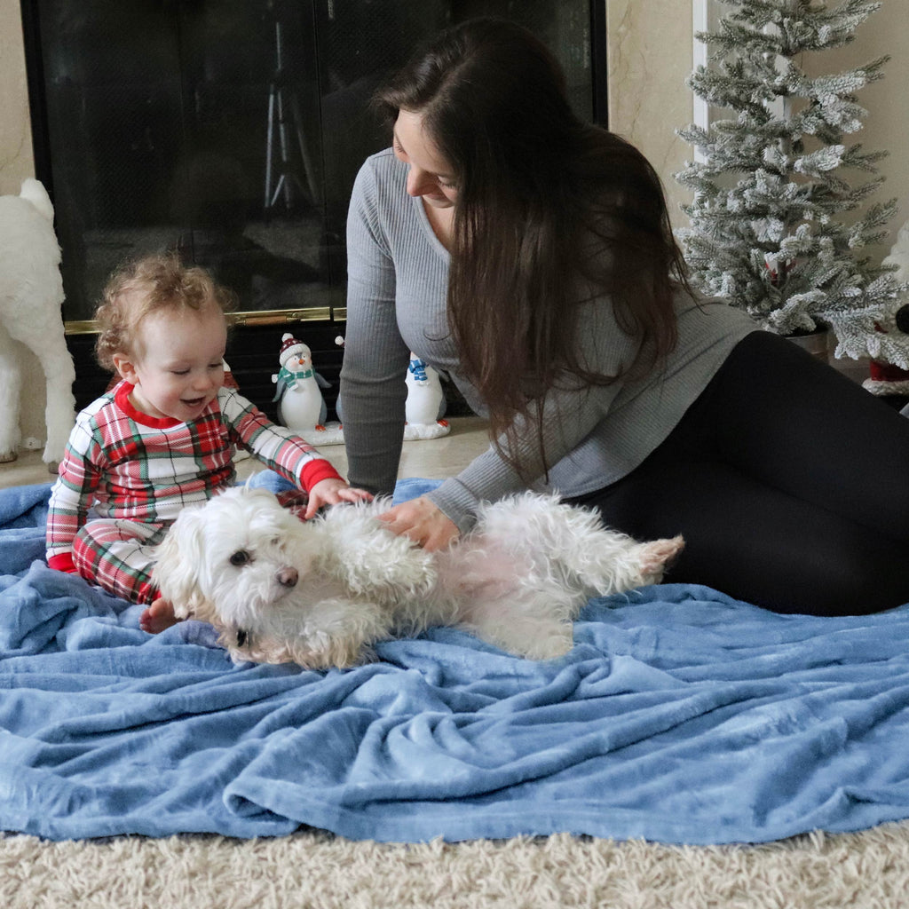 Cozy Throw Blanket, Flannel Fleece 300gsm, Lightweight Design for Living Rooms, Bedrooms and Everyday Lounging, 4 Sizes and 29 Colors image 115
