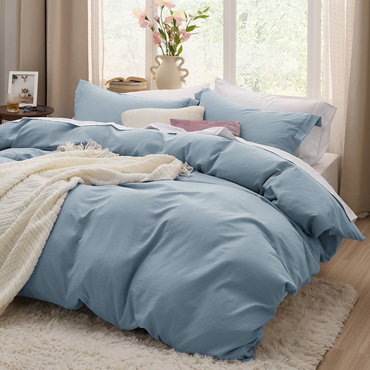 Duvet Cover Set, Ultra Soft Hypoallergenic Microfiber, Lightweight Design for Guest Rooms and Everyday Bedroom Styling image 119
