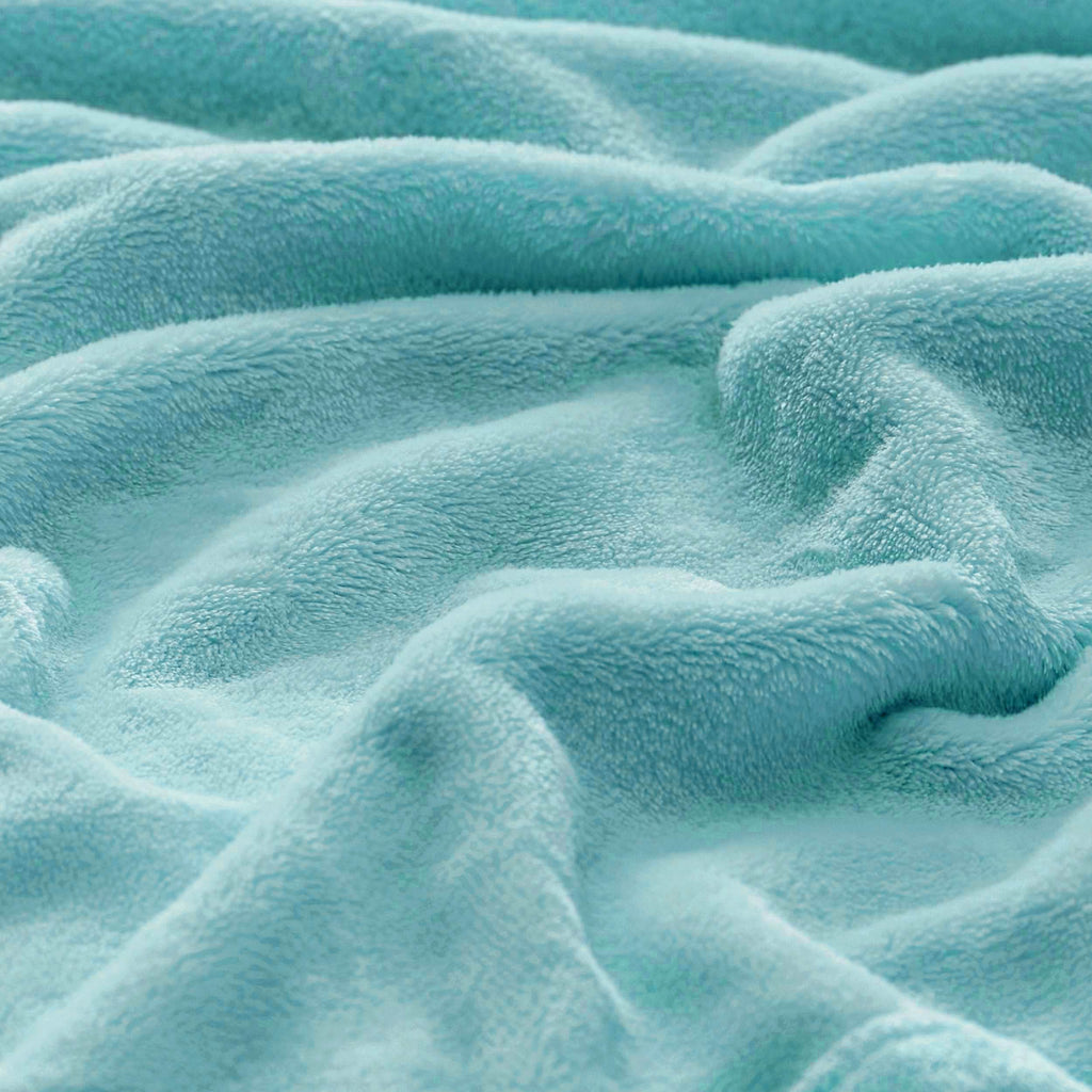 Cozy Throw Blanket, Flannel Fleece 300gsm, Lightweight Design for Living Rooms, Bedrooms and Everyday Lounging, 4 Sizes and 29 Colors image 175