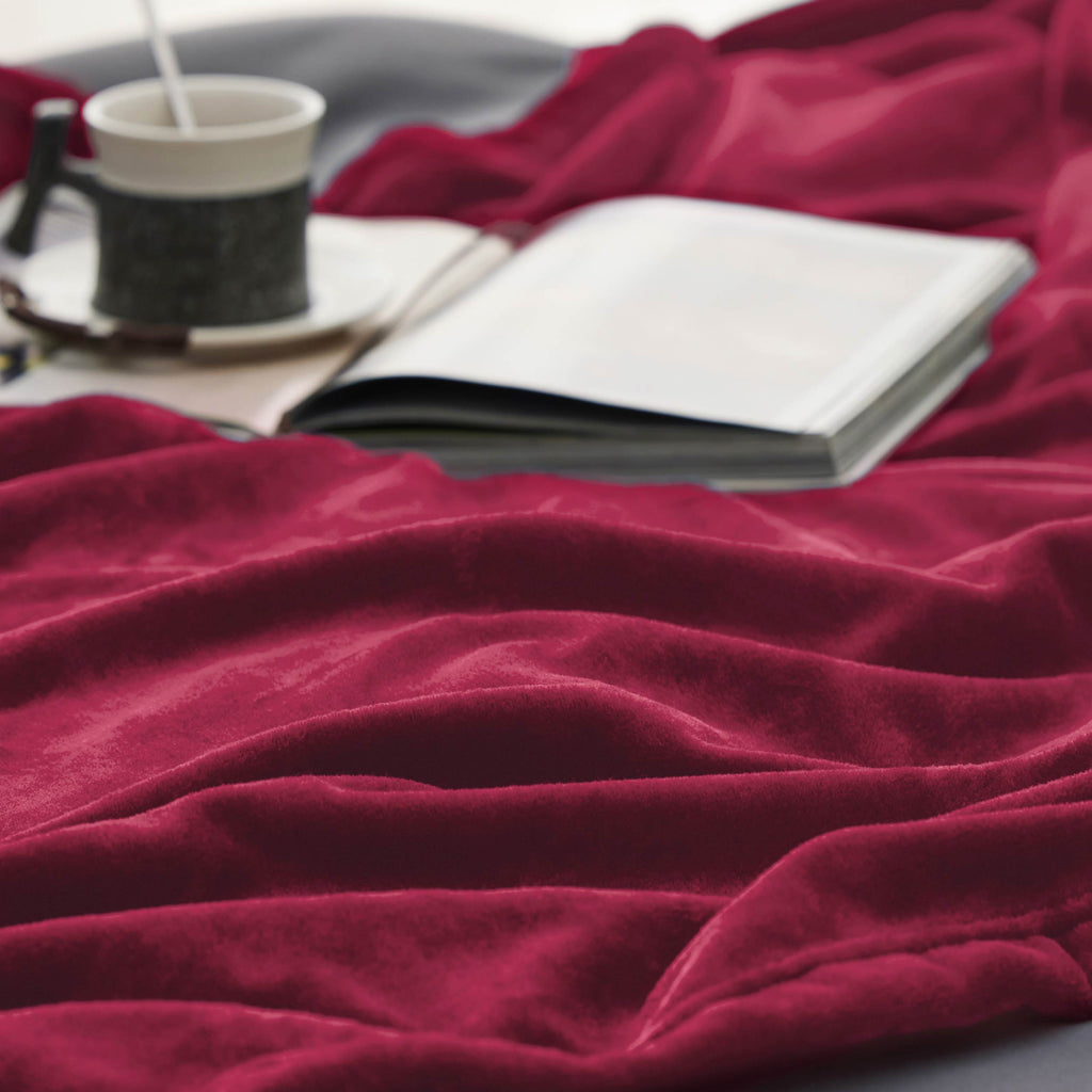 Cozy Throw Blanket, Flannel Fleece 300gsm, Lightweight Design for Living Rooms, Bedrooms and Everyday Lounging, 4 Sizes and 29 Colors image 177
