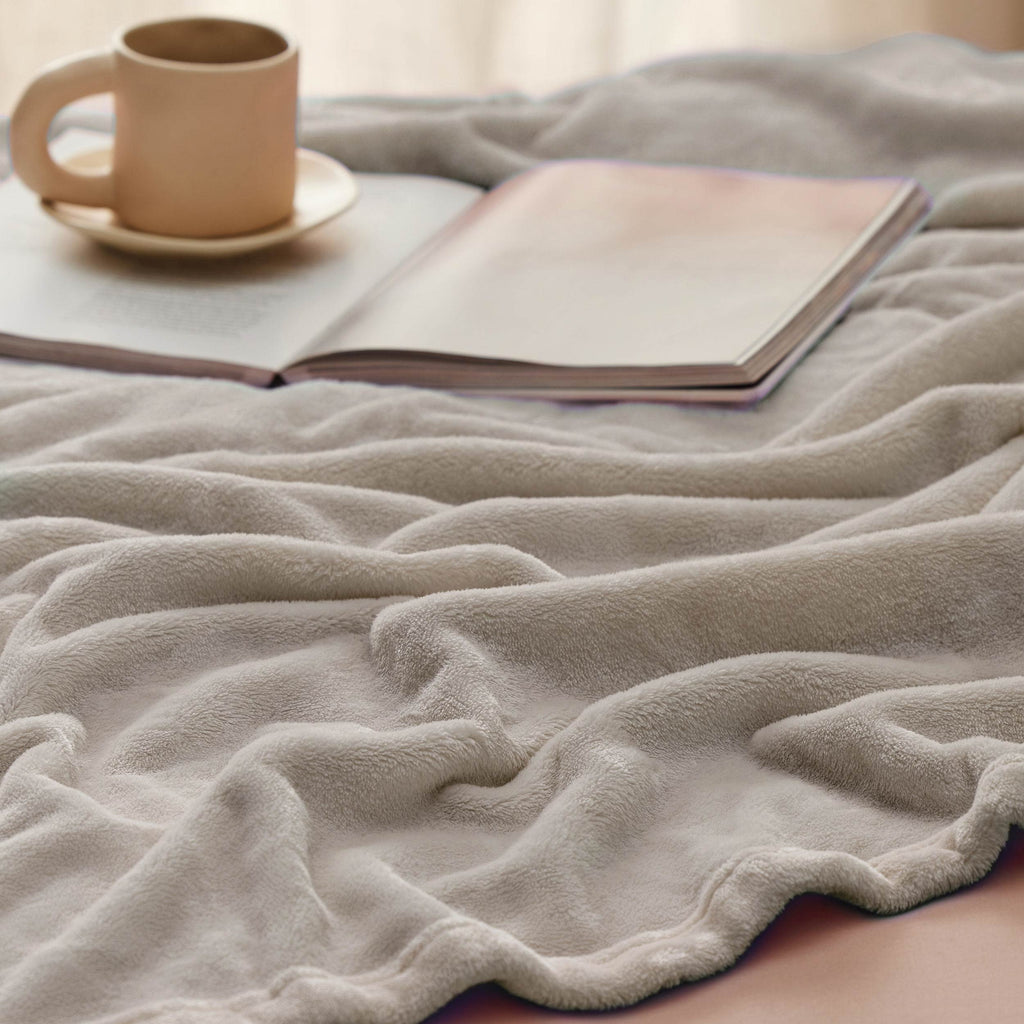 Cozy Throw Blanket, Flannel Fleece 300gsm, Lightweight Design for Living Rooms, Bedrooms and Everyday Lounging, 4 Sizes and 29 Colors image 186