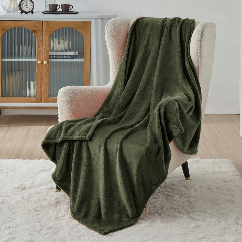 Cozy Throw Blanket, Flannel Fleece 300gsm, Lightweight Design for Living Rooms, Bedrooms and Everyday Lounging, 4 Sizes and 29 Colors image 192