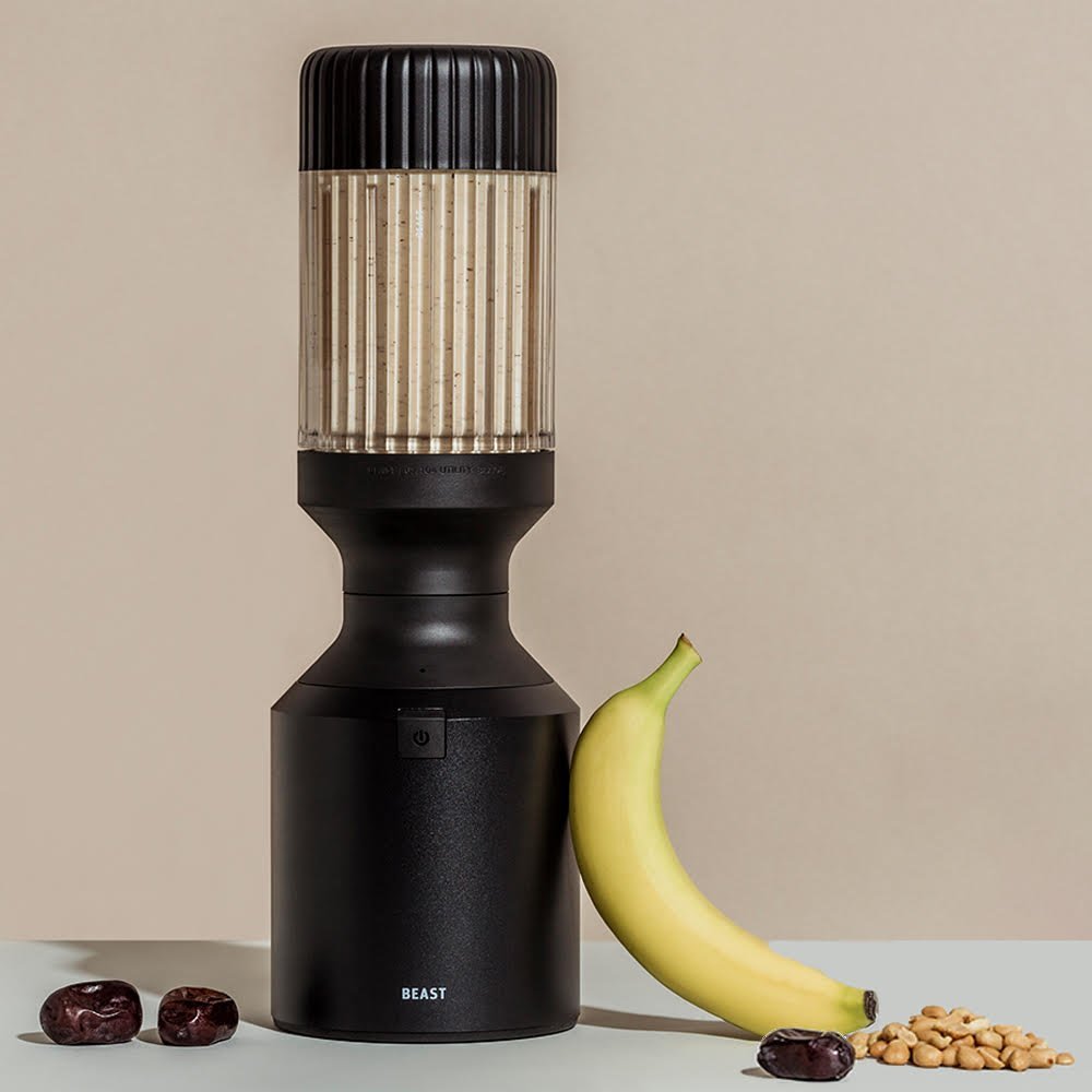 Personal Blender, Refurbished, 1000-Watt Motor, 120V and 750 mL Blending Capacity for Smoothies, Sauces and Home Food Preparation image 9