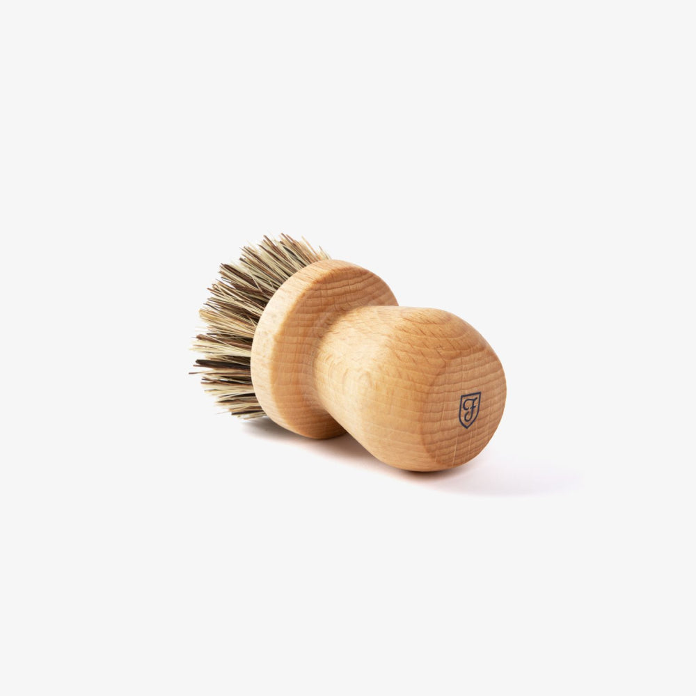 Kitchen Scrub Brush, 4-Inch Design with an Oiled Beech Wood Handle and Natural Union Fiber Bristles for Cast Iron Cookware Cleaning image 2