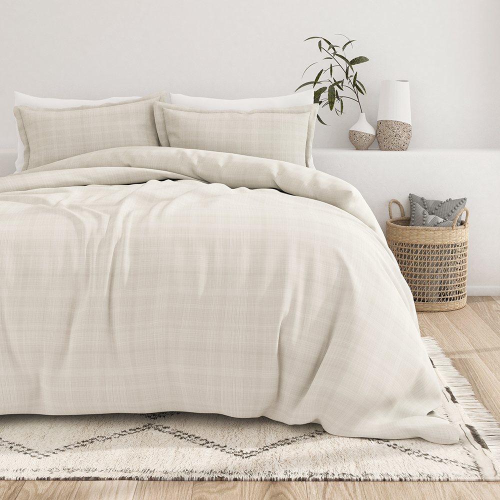 Duvet Cover Set, Thatch Pattern 3 Piece for Guest Rooms and Everyday Bedroom Styling, 3 Sizes and 4 Colors image 1
